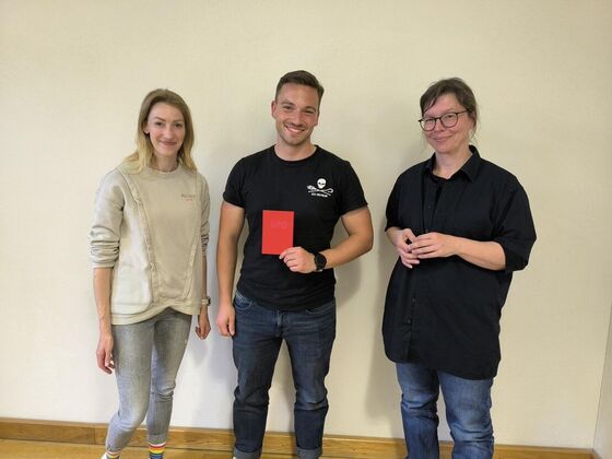 Denise Schäfer und Claudia Hetjes freuen sich über die Verstärkung durch Tom Jacob